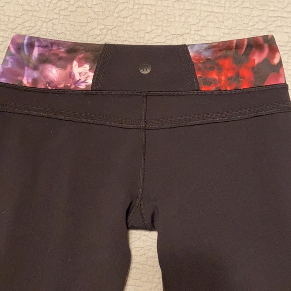 Lululemon Yoga Cropped Pants - Picture 4 of 12